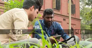 উচ্চ করের চাপে টেলিকম খাত; মানসম্মত সেবা থেকে বঞ্চিত গ্রাহক